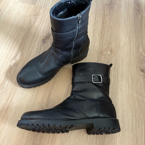 Banana Republic Men’s Black Leather Shearling-Lined Moto Boots (Size 10M) - Picture 2 of 6